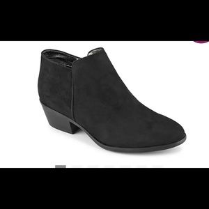 Cappella women’s black booties